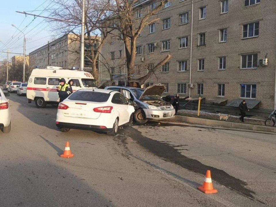 Во встречной аварии в Ставрополе пострадали два человека0