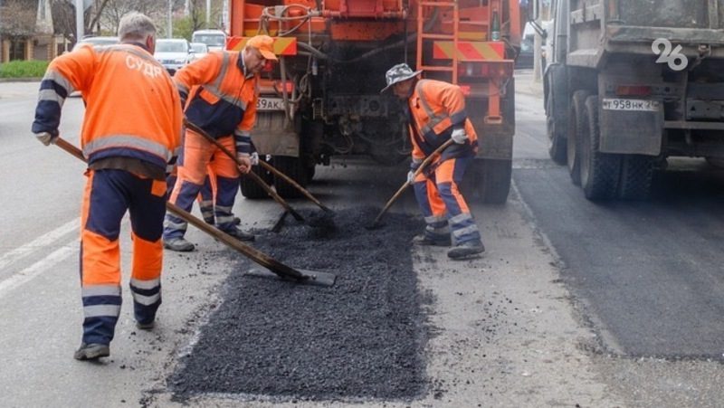 Более 1 млрд рублей могут направить на ремонт восьми участков дорог в Ставрополе