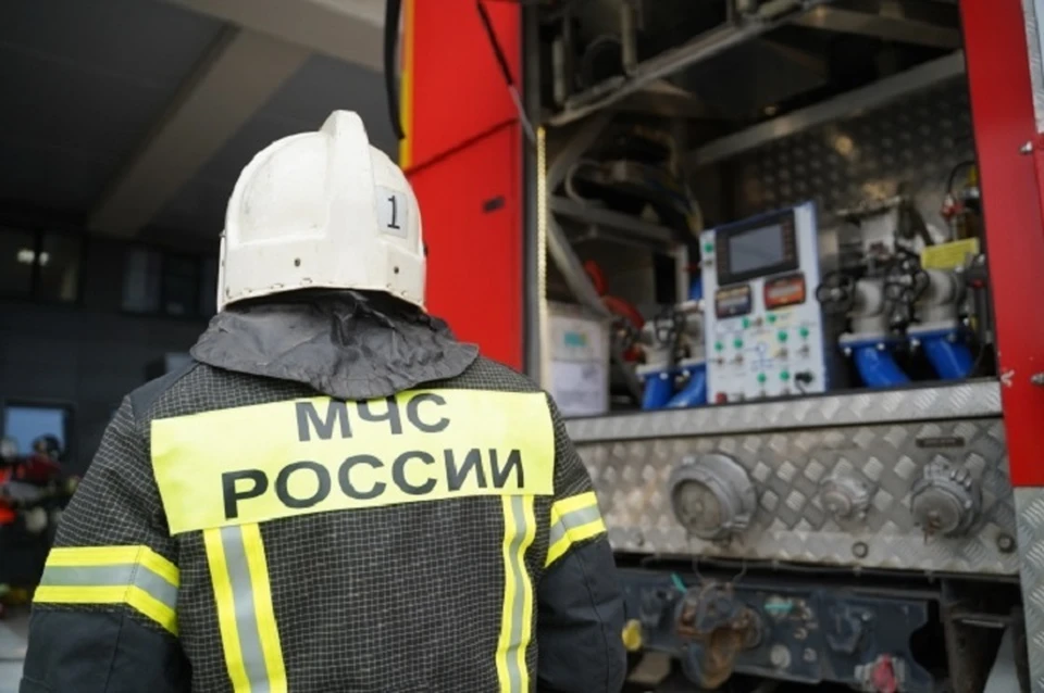 Ландшафтный пожар на склоне горы Бештау тушат спасатели в Пятигорске0