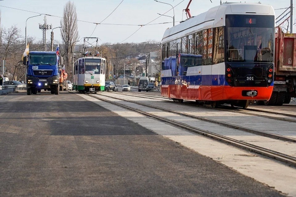 В Пятигорске открыли 80-метровый мост через реку Подкумок0