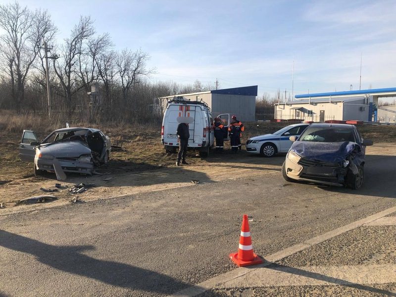 Водитель легковушки погиб в аварии в Шпаковском округе