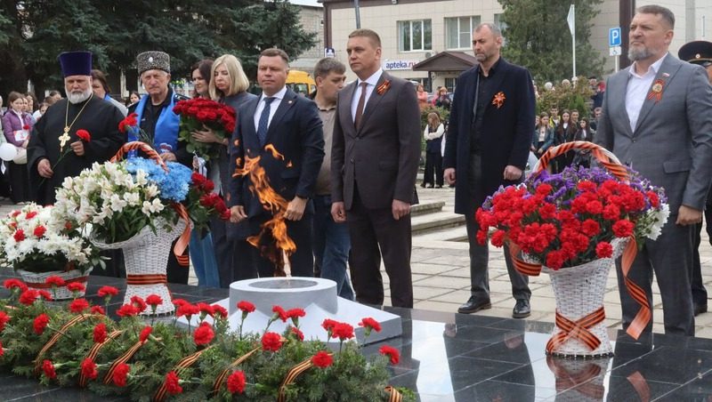 Ещё один Вечный огонь зажгли в ставропольском селе в канун юбилея Победы