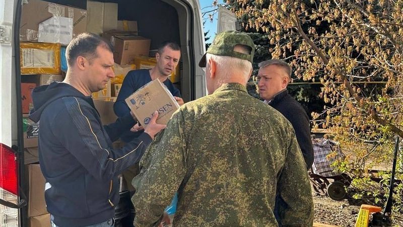 Около 2 тонн посылок передали участникам СВО из Георгиевского округа