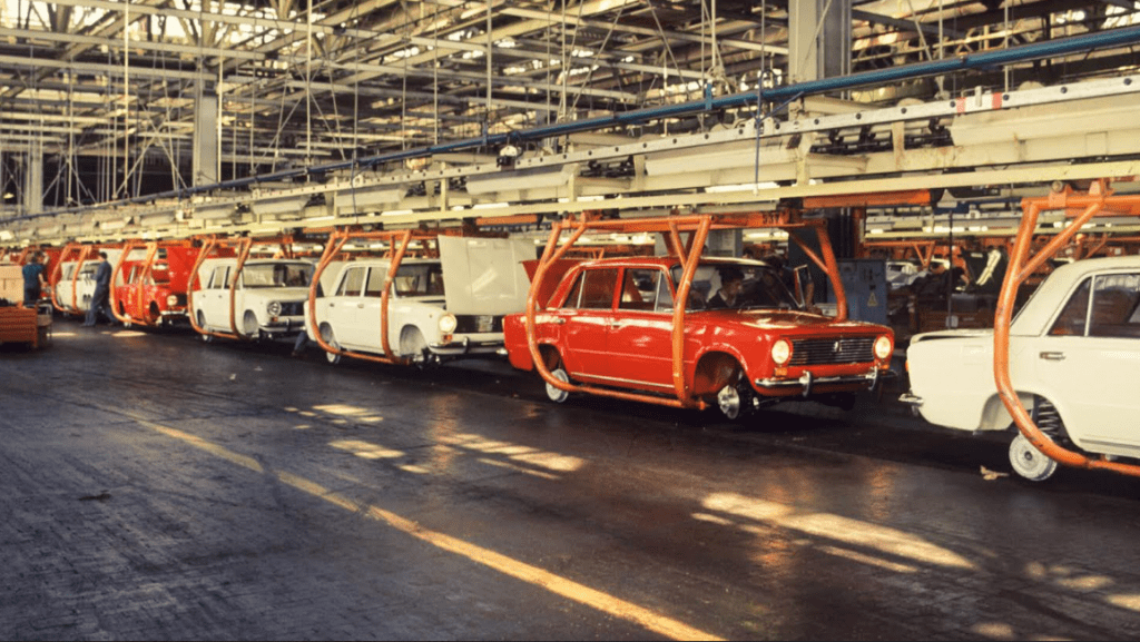 Автоэлектронику для Lada Iskra будет поставлять завод, который делал приборы для самых первых «Жигулей»