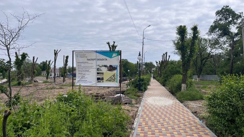 Благоустройство сквера, дорог и ремонт школы проверили в трёх округах Ставрополья