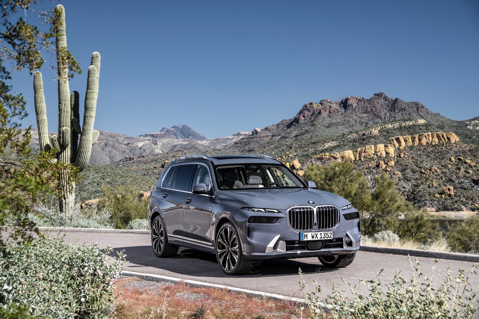 BMW готовит новый X7: его выпустят в 2027 году