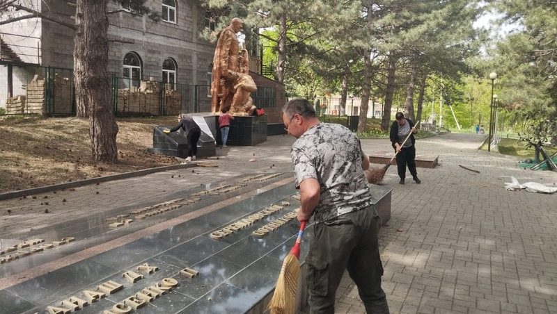 Более 1 тыс. жителей Предгорья примут участие в уборке мемориалов