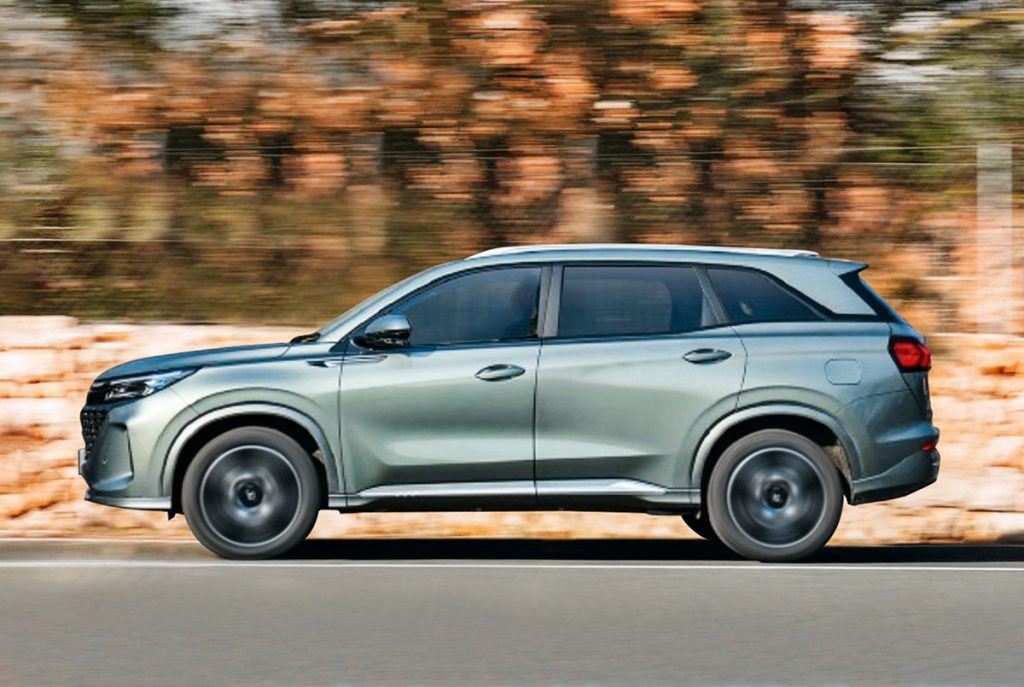 Что выбрать: новый Evolute i-Space или Skoda Kodiaq с пробегом? Сравнили два семейных кроссовера и сделали выводы
