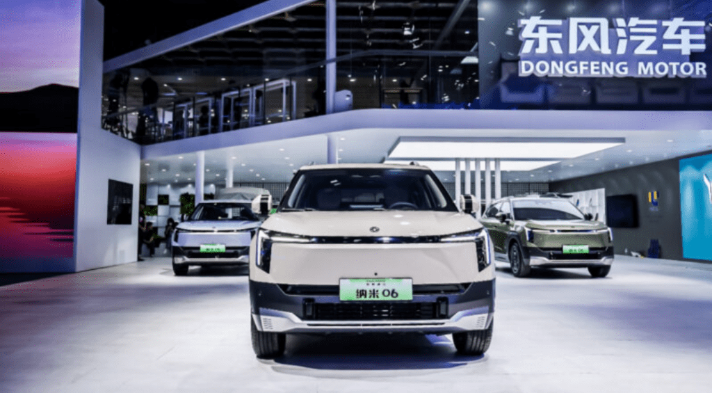 Dongfeng представил бюджетный электрический кроссовер Nammi 06: низкая цена и запас хода до 470 км