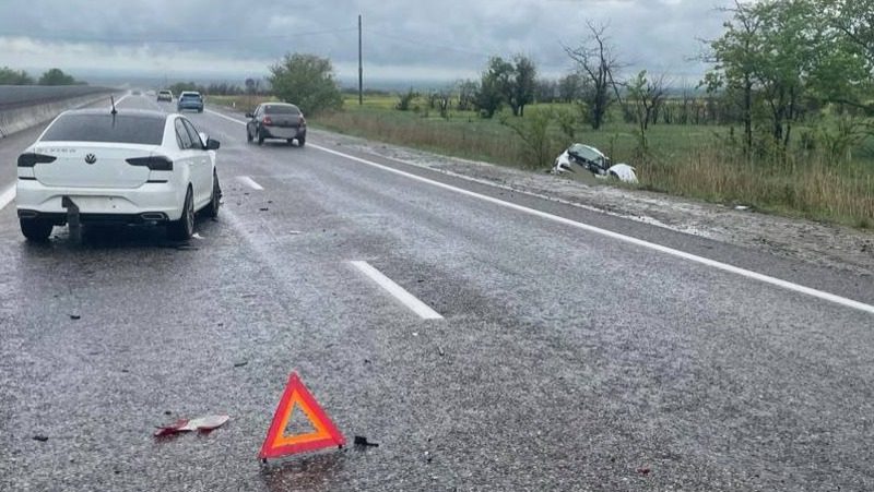 Два человека, в том числе подросток, пострадали в ДТП на подъезде к Ставрополю