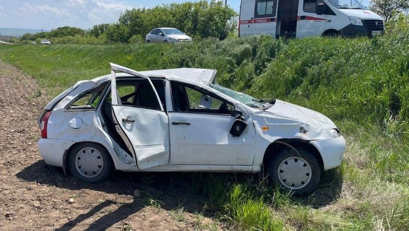 Две женщины попали в больницу после дорожной аварии в Грачёвском округе