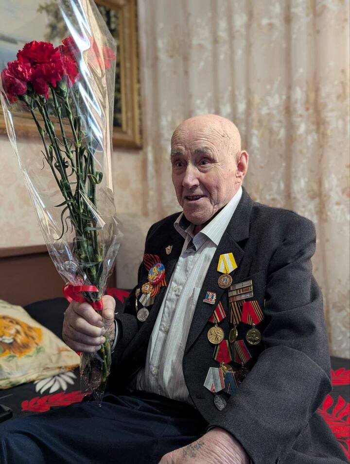 Глава Ессентуков вручил ветеранам ВОВ медали «За заслуги перед Ставропольем»  Ставрополь (Кавказ)1