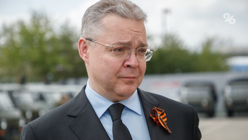 Губернатор передал ставропольским военным ключи от 20 антидроновых машин