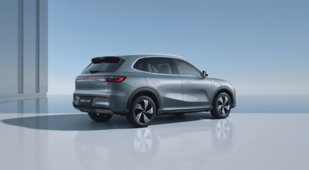 Китайцы захватывают европейский авторынок: Geely начинает продажи автомобилей в Польше