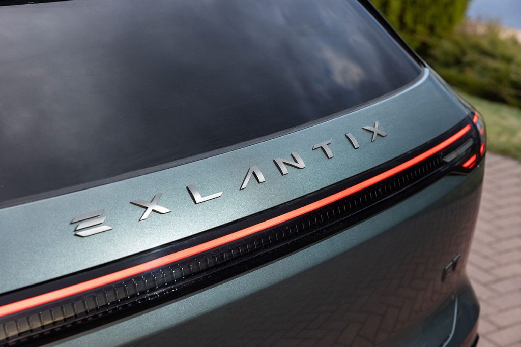 «Не настолько дороже Exeed VX, насколько лучше»: мнение водителя Exlantix ET