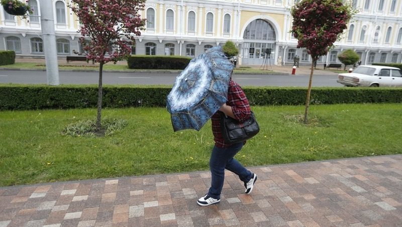 О сильных дождях и штормовом ветре предупредили жителей Ставрополья