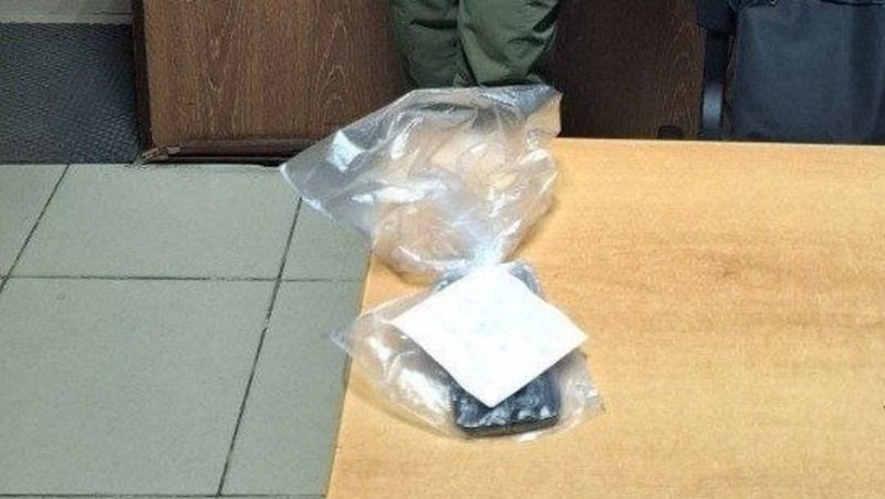 Пассажира такси поймали с крупной партией наркотиков в Кировском округе