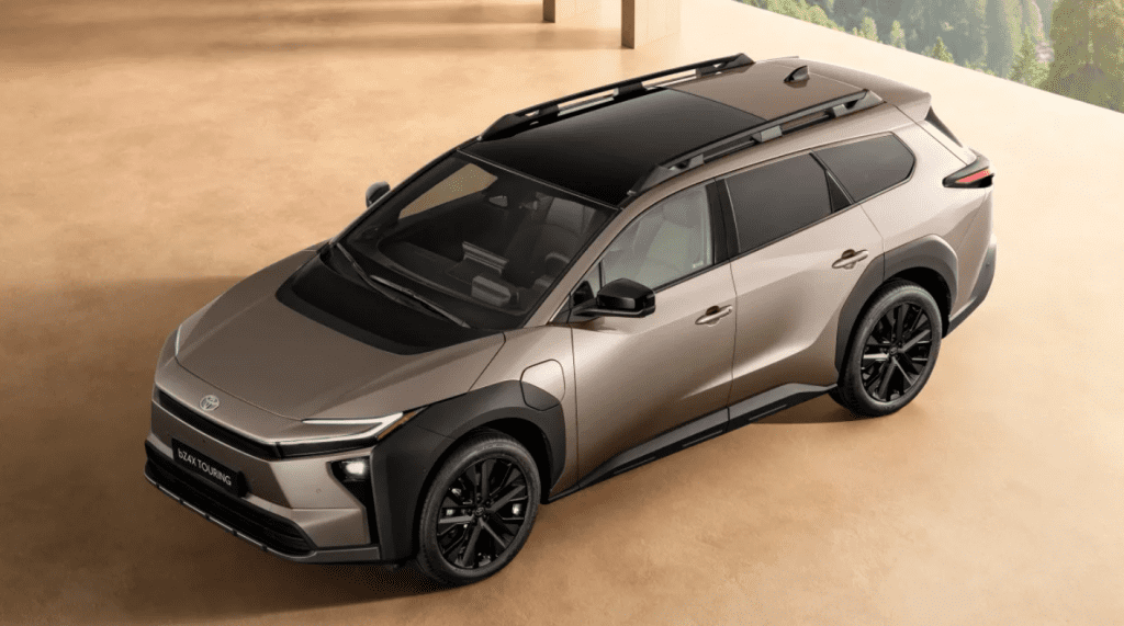 Представлен новый электрический кроссовер Toyota bZ4X Touring: Первый обзор на новинку «Тойота»