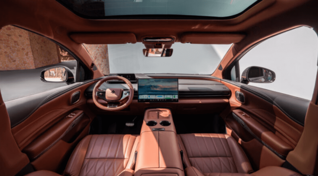 Представлен роскошный кроссовер GAC Hyptec HL: три ряда сидений и больше 5 метров длины