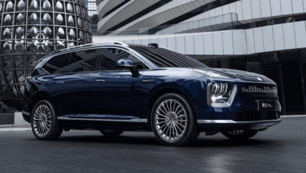 Представлен роскошный кроссовер GAC Hyptec HL: три ряда сидений и больше 5 метров длины