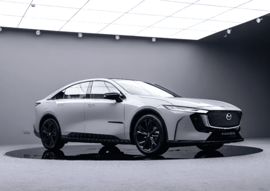 Представлена «спортивная» версия новой Mazda EZ-6: первый обзор модели 2025 года