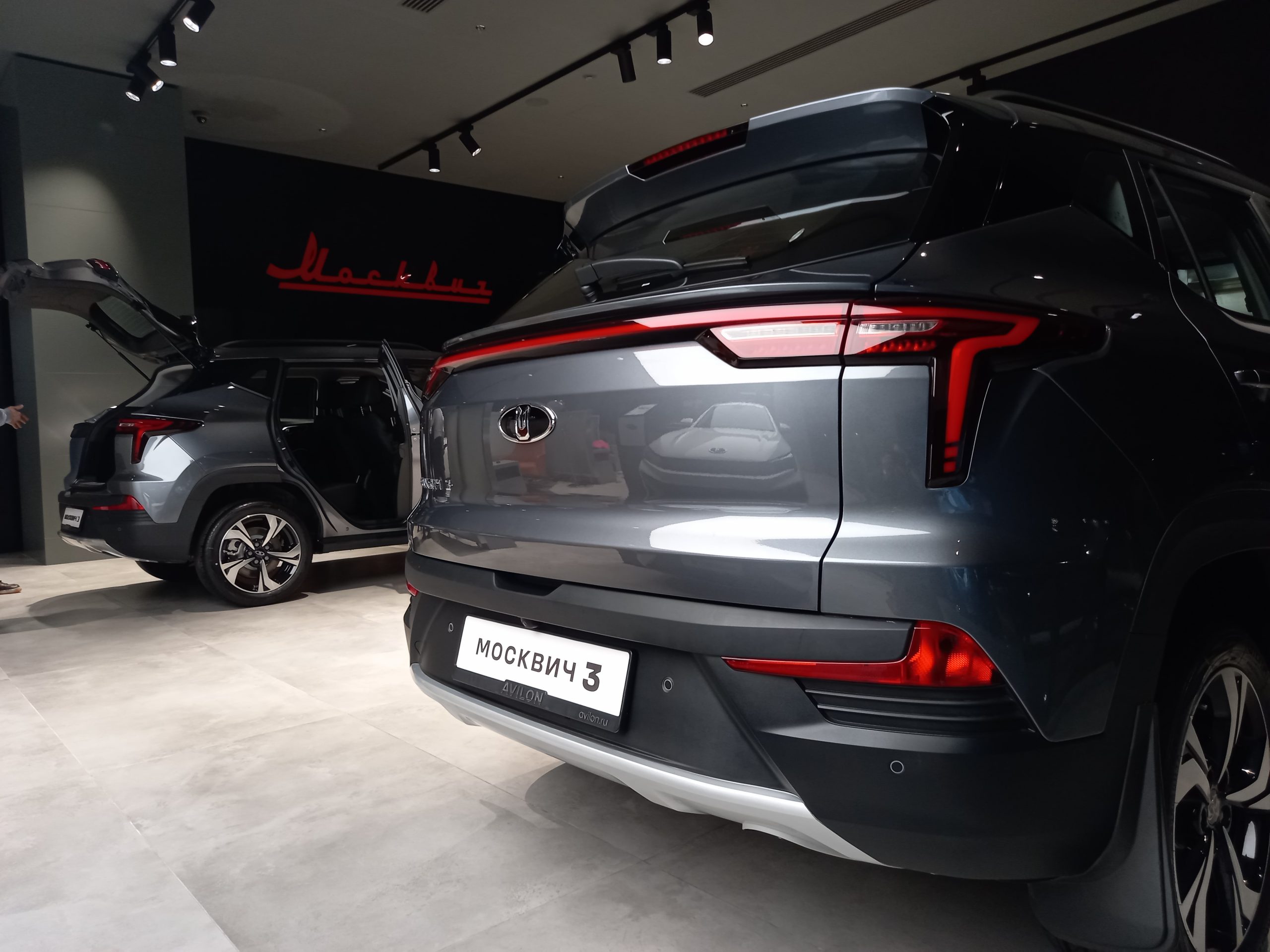 Продажи сильно упадут: АВТОВАЗ дал прогноз по авторынку в 2025 году