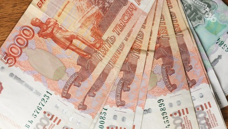 Средняя зарплата выросла на 16,8% с начала года на Ставрополье