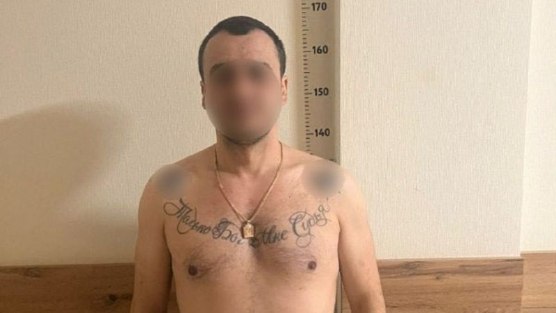 Ставрополец демонстрировал экстремистские татуировки в спецприёмнике