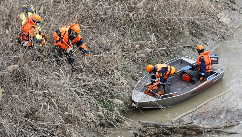Ставропольские поисковики ищут ребёнка, упавшего в реку в Дагестане