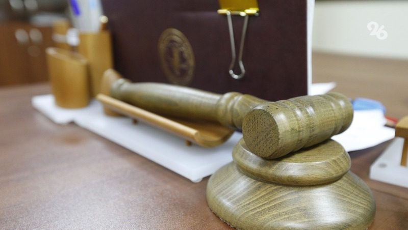 Уголовную ответственность хотят ввести в России за покупку алкоголя детям