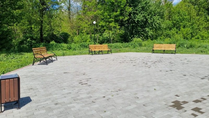В хуторе Новоалександровского округа по народной программе благоустроили парк