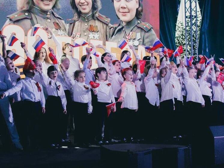 В Кисловодске более 100 творческих коллективов причиняли учатие в патриотическом фестивале