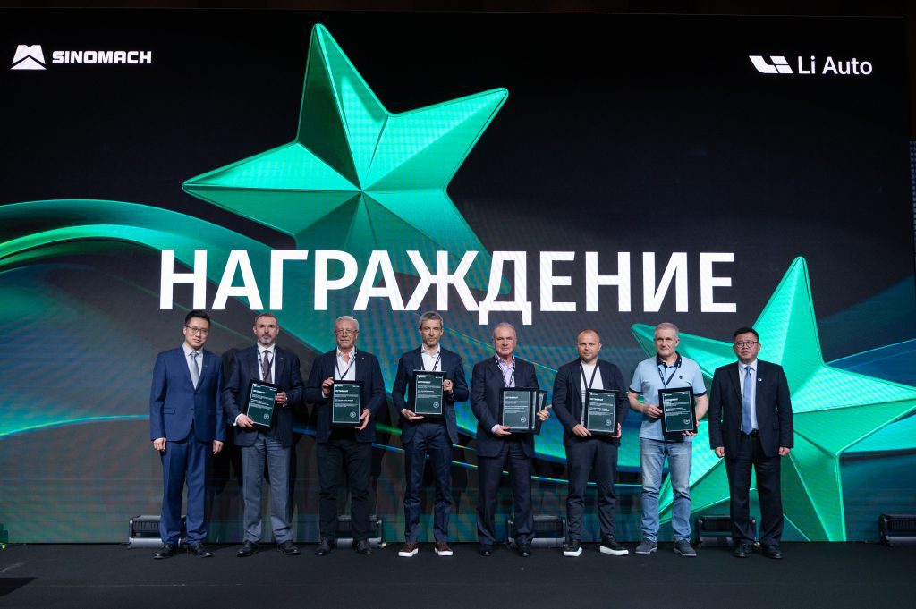 В России начнут бороться с «серыми» дилерами Lixiang: их накажут за незаконное использование товарных знаков Li Auto