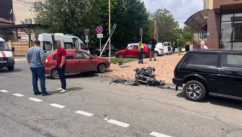 В тройном ДТП на Ставрополье получили травмы два водителя