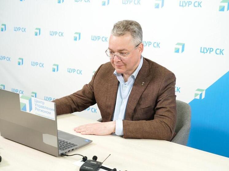 За время прямой линии Владимир Владимиров ответил на полсотни вопросов от ставропольцев