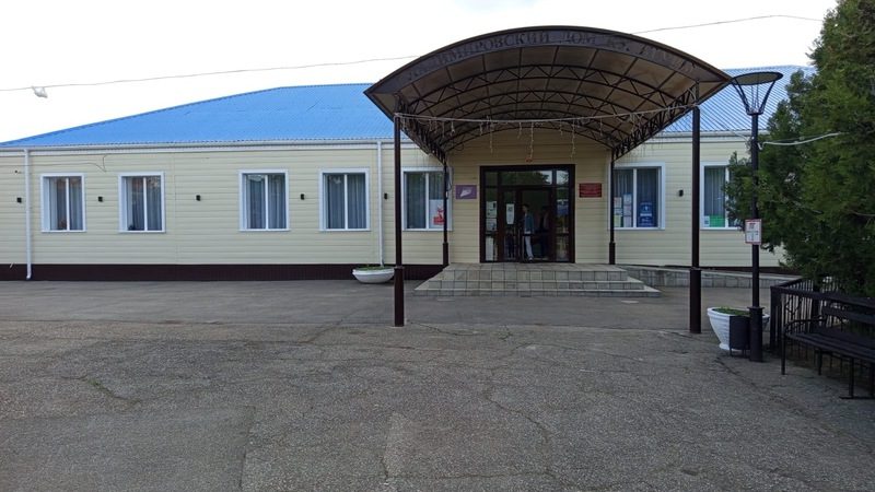 Зрительный зал сельского ДК отремонтировали в Туркменском округе