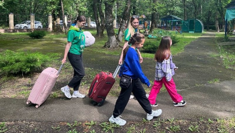 150 детей прибыли на первую смену в ставропольский лагерь «Лесная поляна»