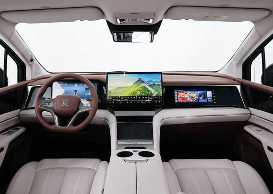 «Альфард» по-китайски: BYD готовит роскошный минивэн для глобального рынка. Фото и подробности