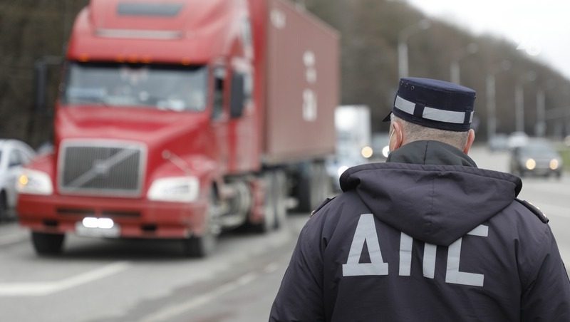 Автоинспекторы в Предгорном округе остановили подростка на мопеде без прав