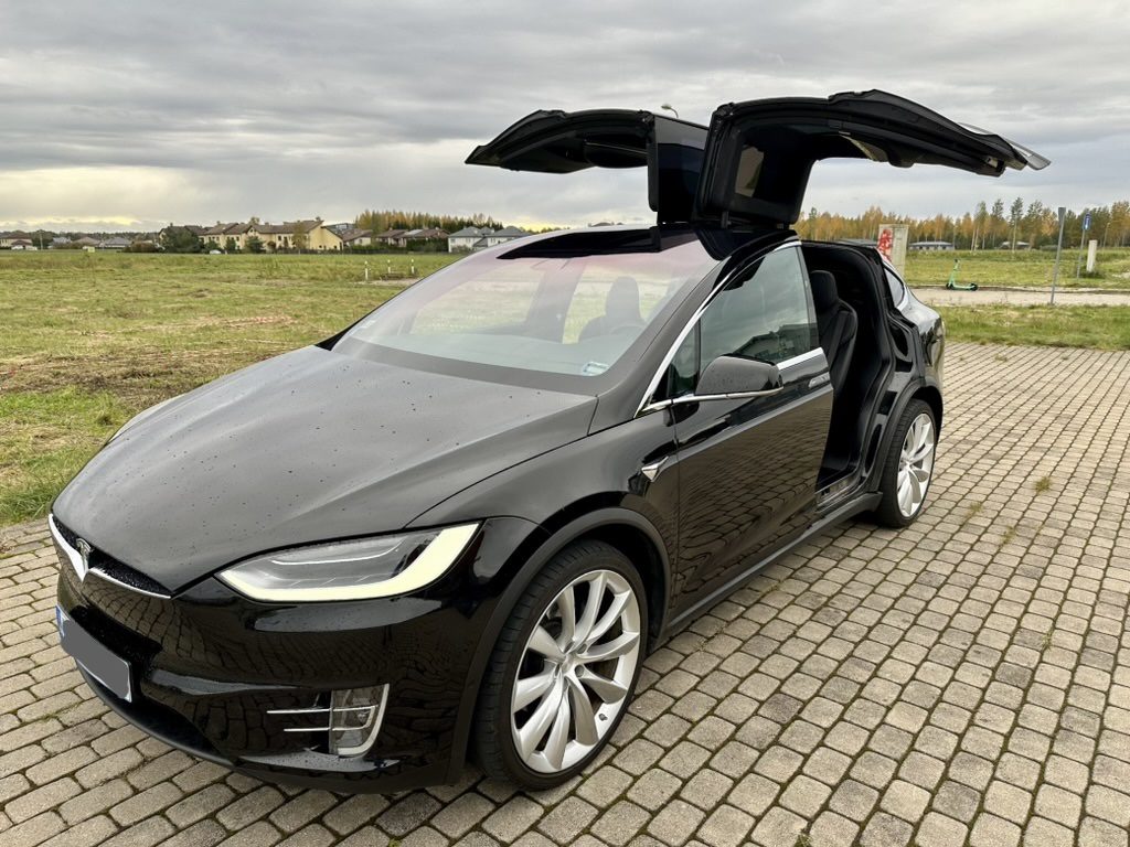 «Берут Tesla или BYD»: какие кроссоверы покупают сами китайцы?