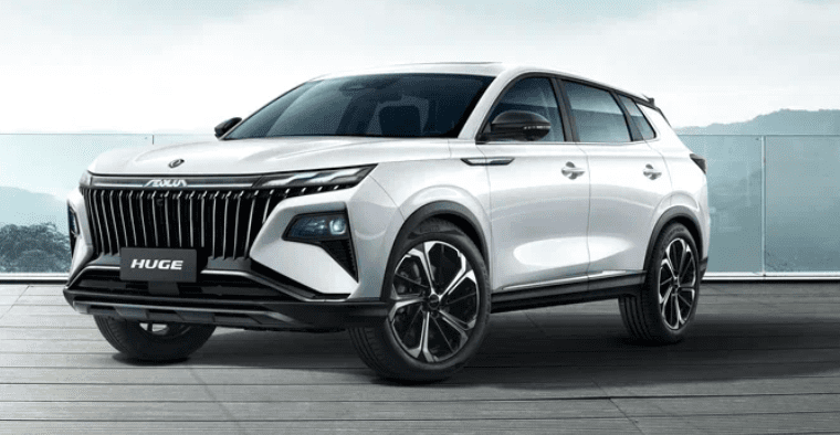 Dongfeng представил новый кроссовер Huge для России. Характеристики и оснащение новинки