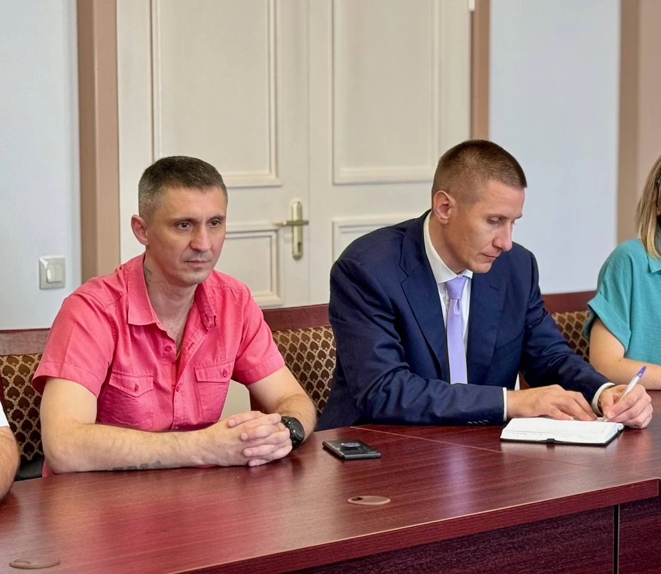 Двое участников программы «Герои Ставрополья» стажируются в минимуществе края0
