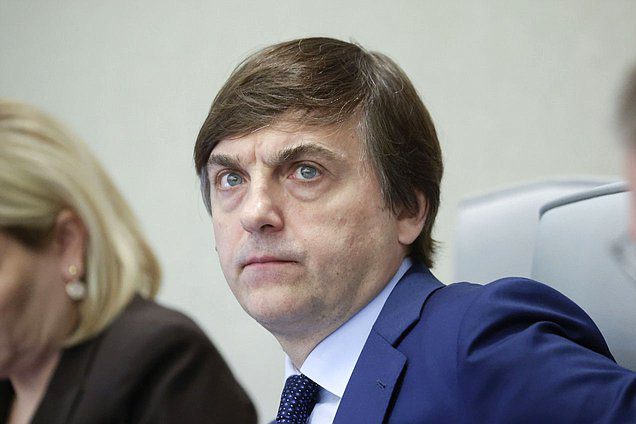 Министр просвещения РФ Сергей Кравцов