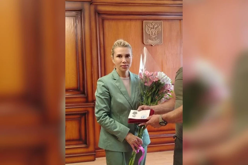 Главврача клинической больницы в Ставрополе наградили медалью «За помощь фронту»0