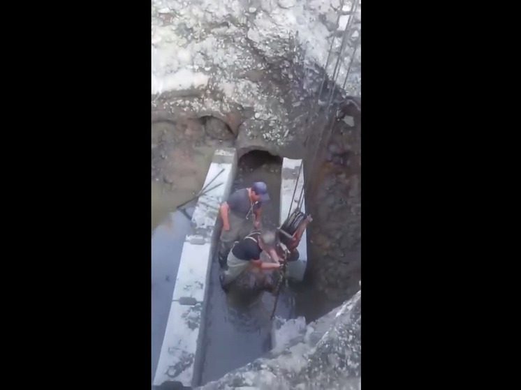 Коммунальщики Владикавказа устранили последствия обвала грунта в поселке Южный