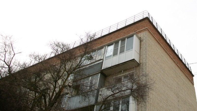 Крышу в одном из домов в Благодарном отремонтировали спустя 30 лет