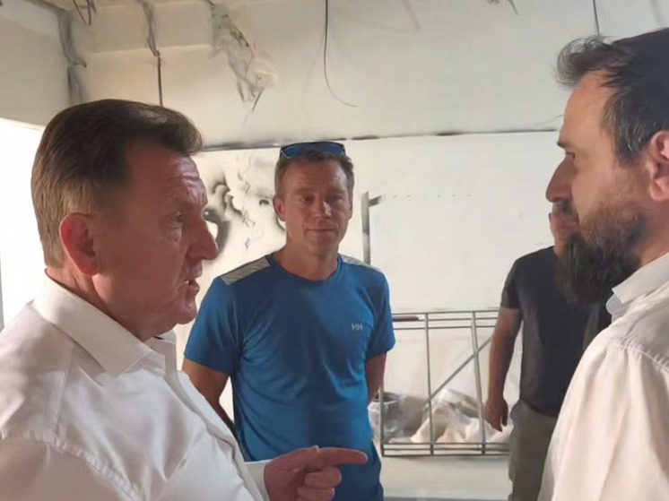 Мэр Ставрополя проверил ход работ в новом молодежном центре «Патриот»