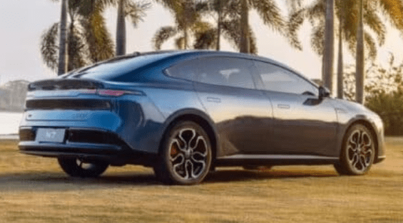 Nissan готовит новую глобальную модель: это дешевый электрический седан N7