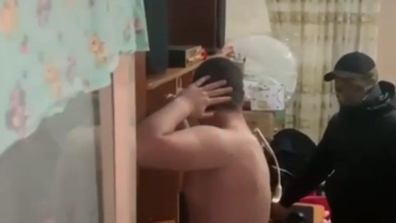 Опубликованы кадры задержания подростков из экстремистской группы в Ставрополе