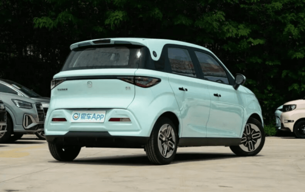 Представлен дешевый электромобиль Chery QQ Domi: стоит как квадроцикл и проезжает до 400 км без подзарядки